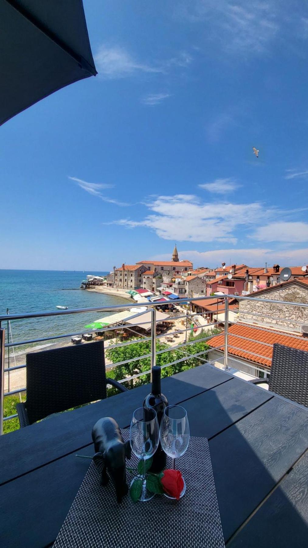 Apartman Dora With Sea View And Terrace Umag Zewnętrze zdjęcie
