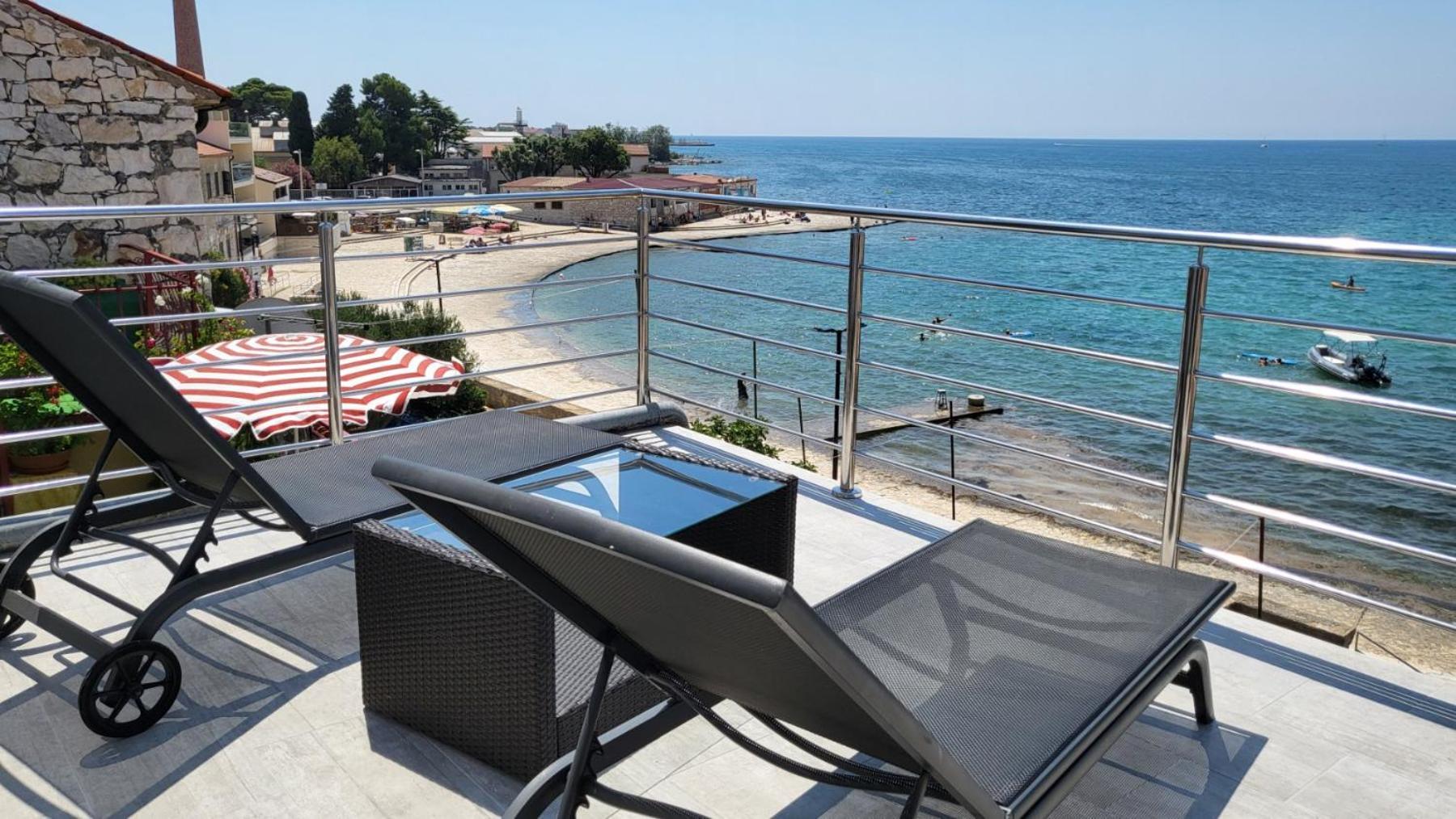 Apartman Dora With Sea View And Terrace Umag Zewnętrze zdjęcie